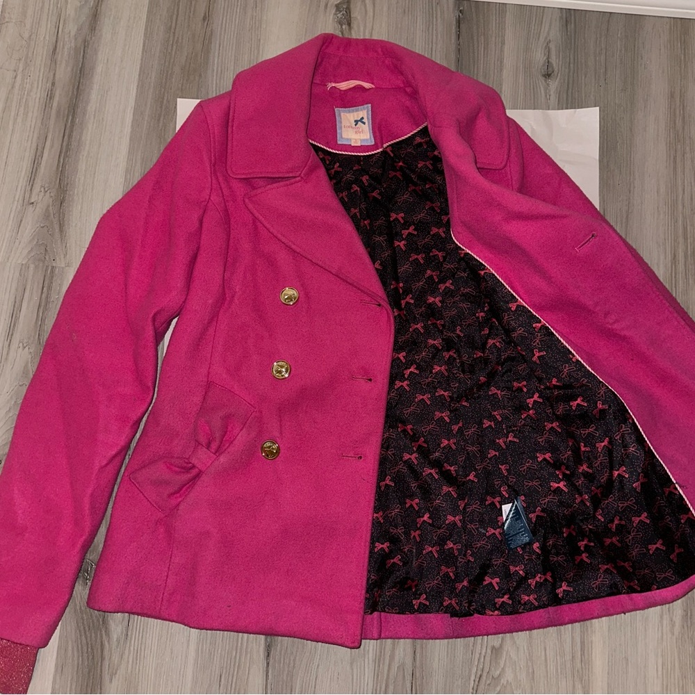 Tommy Hilfiger Coat, Tommy Girl. needs dry cleaning, one button is in the pocket